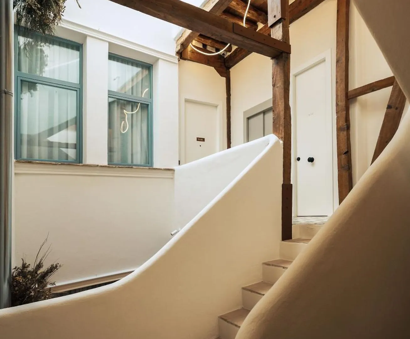 **  Hotel Boutique Escudo Del Carmen Granada Spain