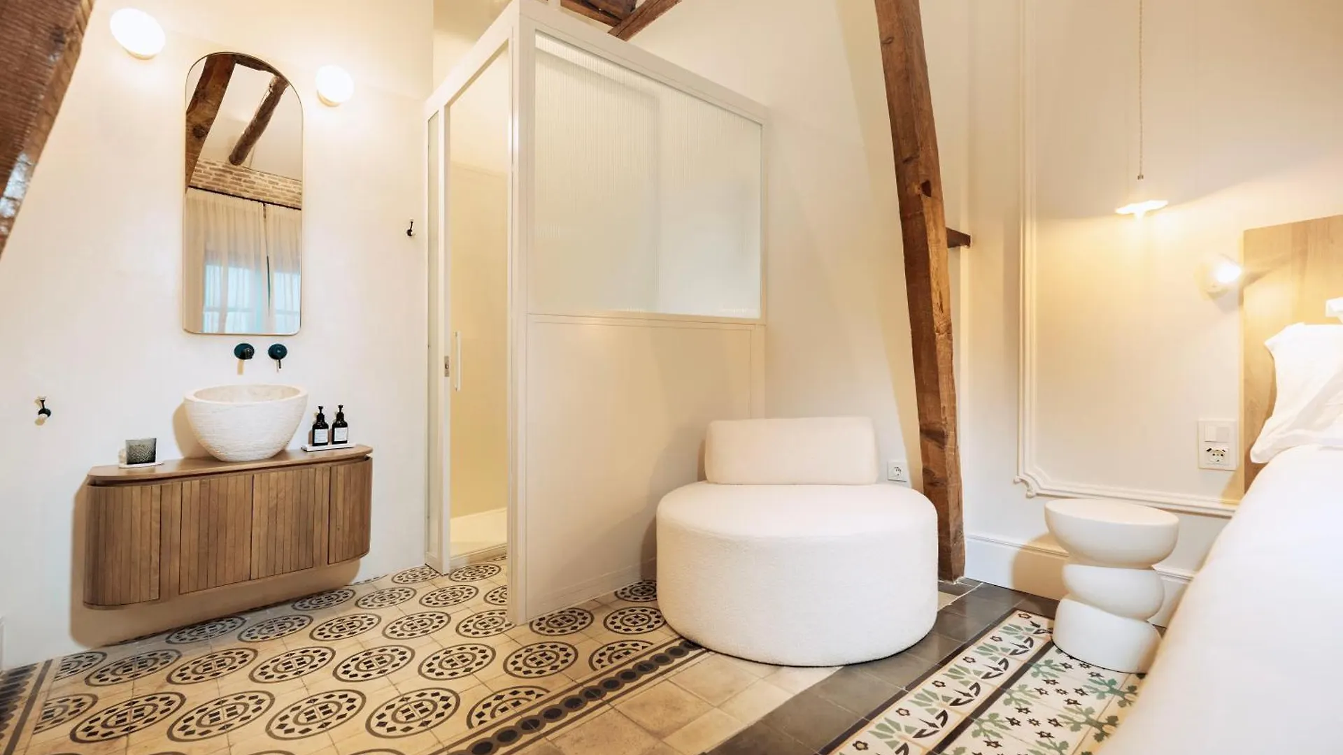 Hotel Boutique Escudo Del Carmen Granada Spain