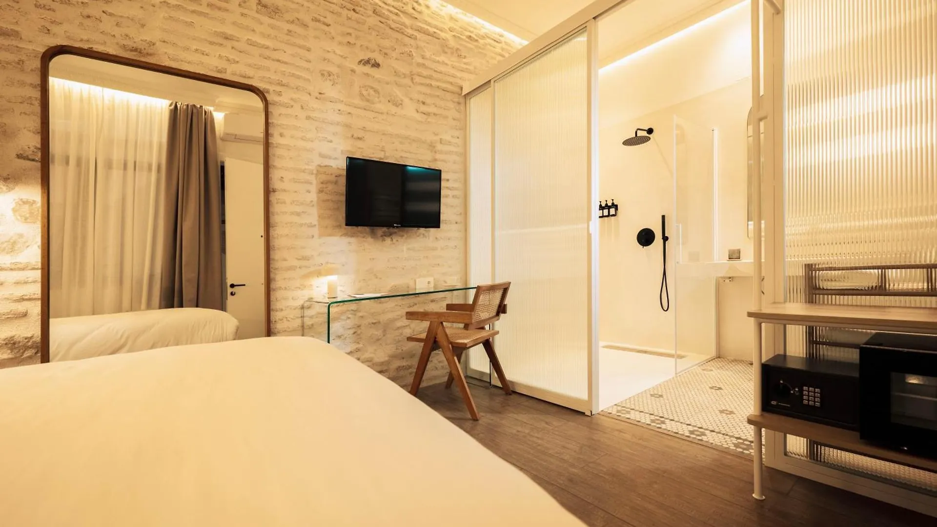 Hotel Boutique Escudo Del Carmen Granada Spain