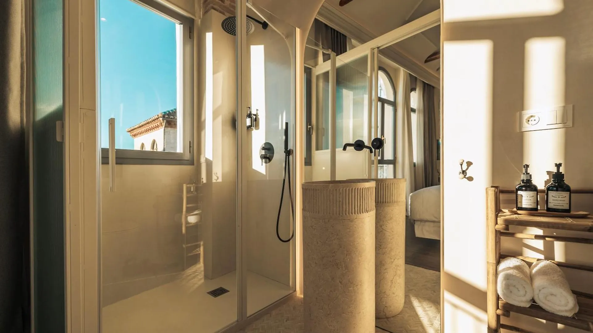 **  Hotel Boutique Escudo Del Carmen Granada España